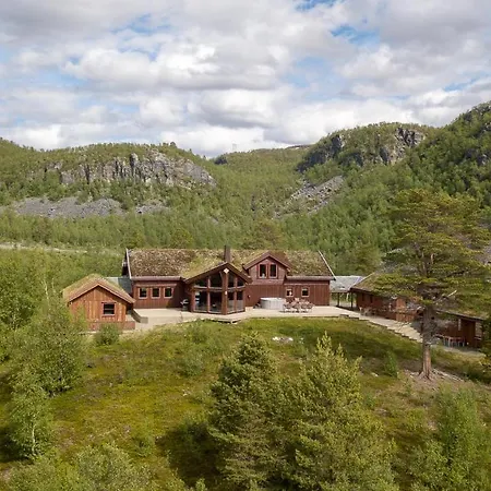 Alten Lodge *